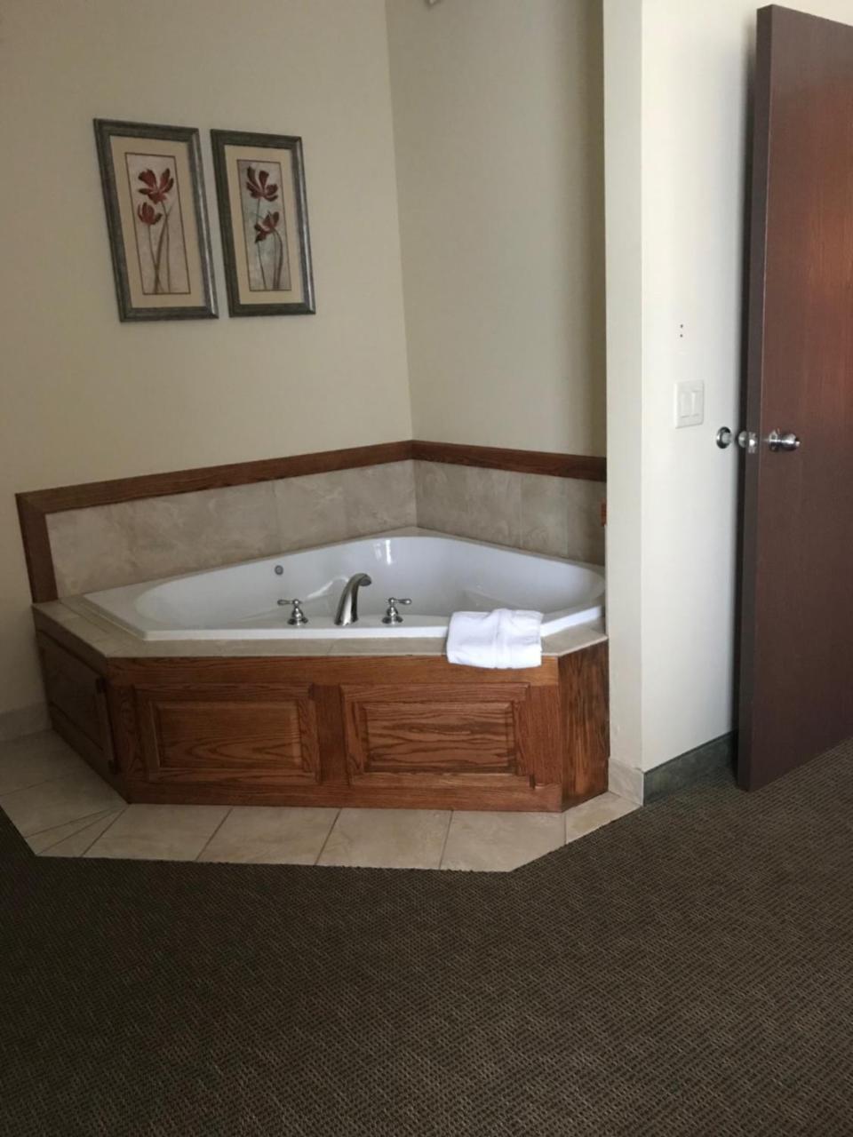 Randolph Inn And Suites Winchester Esterno foto